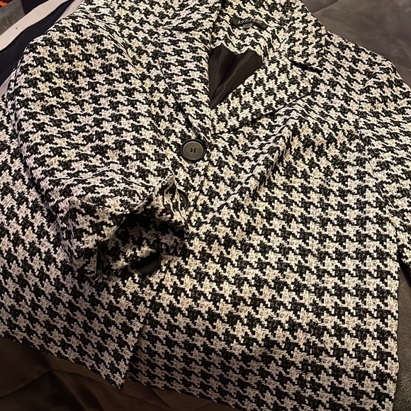 Women’s suit brand new with tags - Picture 4 of 12